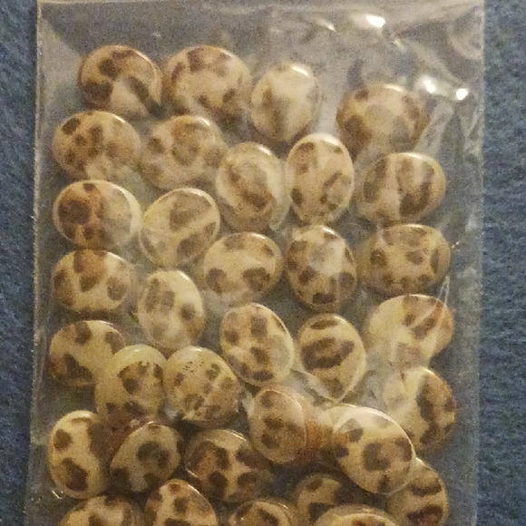 Assorted Bead Collection - Picture 4 of 5